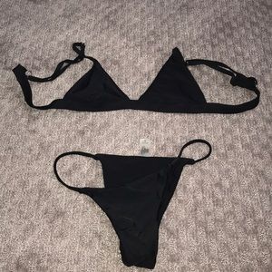 Beautiful black bikini!